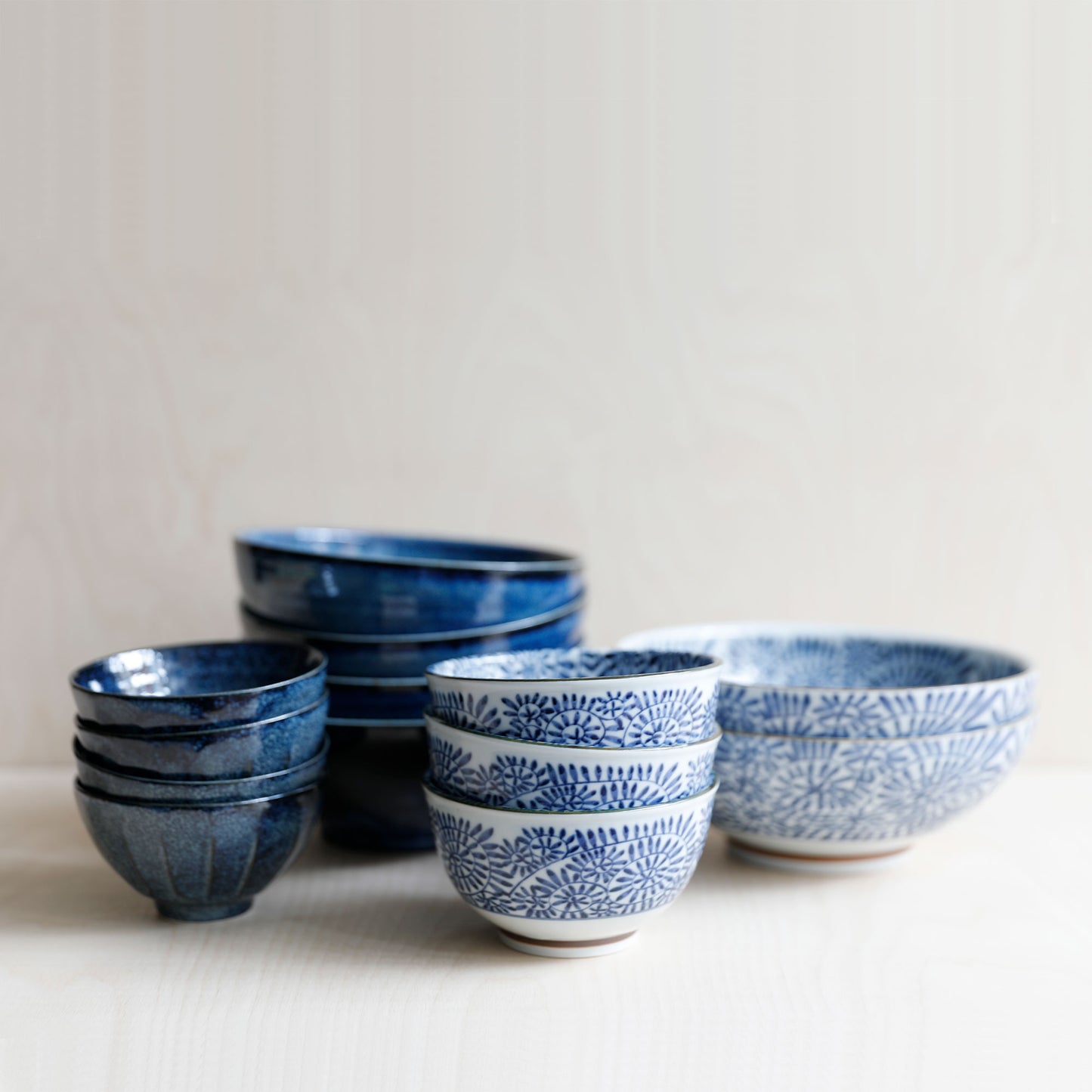 Arabesque Pattern Ceramic Salad Bowl