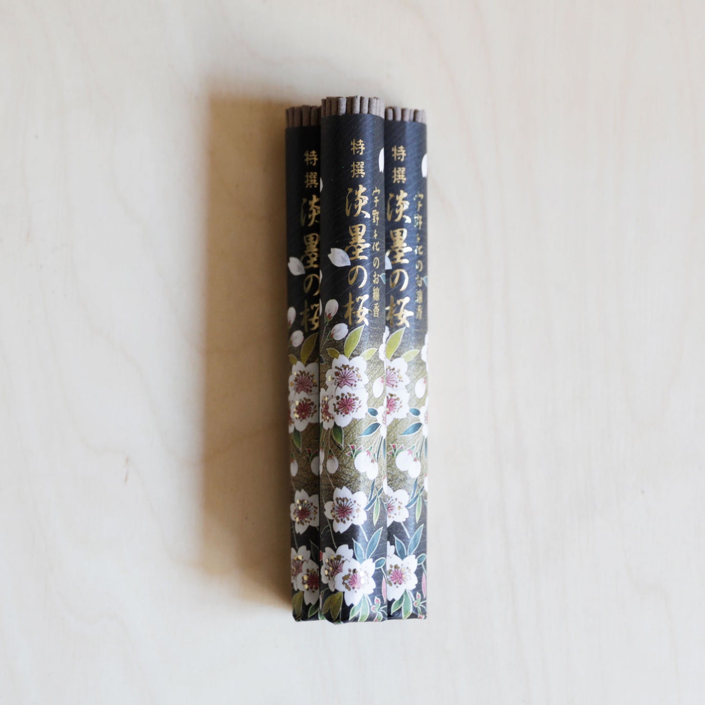 Tokusen Sakura Incense Roll