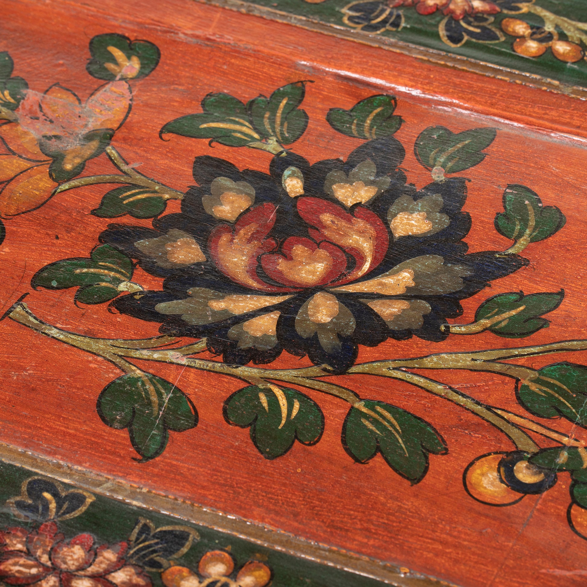 Decorative Tibetan chest with dogs detail