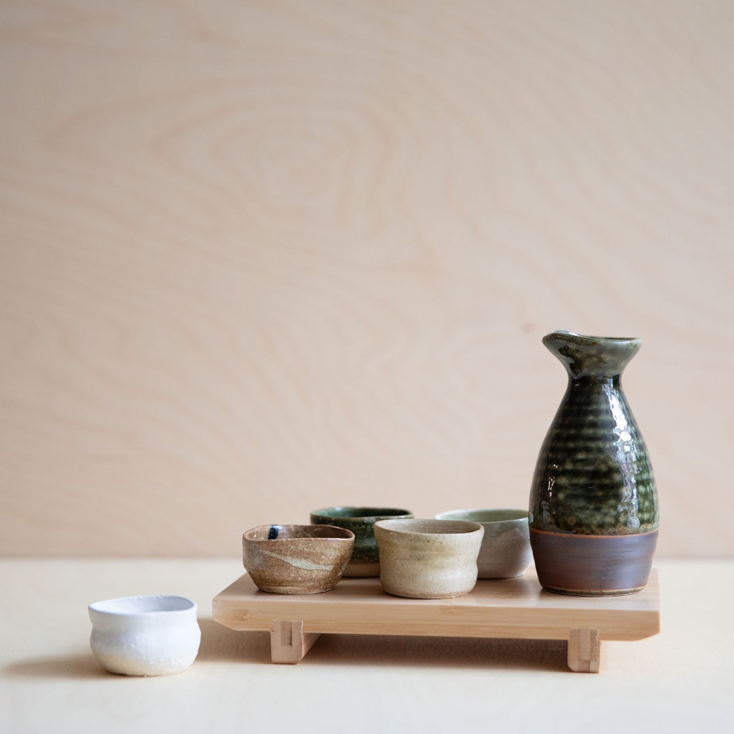 5 Sake Cups in Wooden Box - Rouge