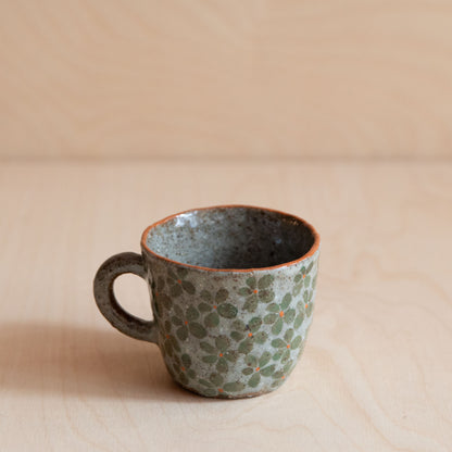 Course Clay Cups with Green Flowers 01 by Zhang Min