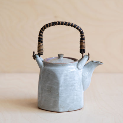 White Glazed Hexagone Bamboo Teapot