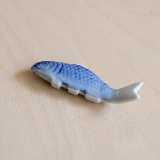 Blue & White Fish chopstick rest