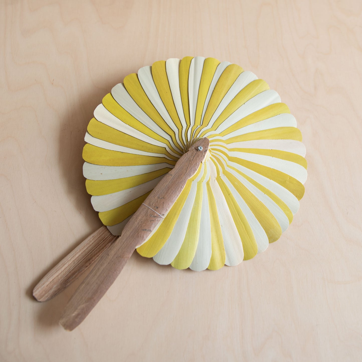 Palm leaf fan - Yellow and white