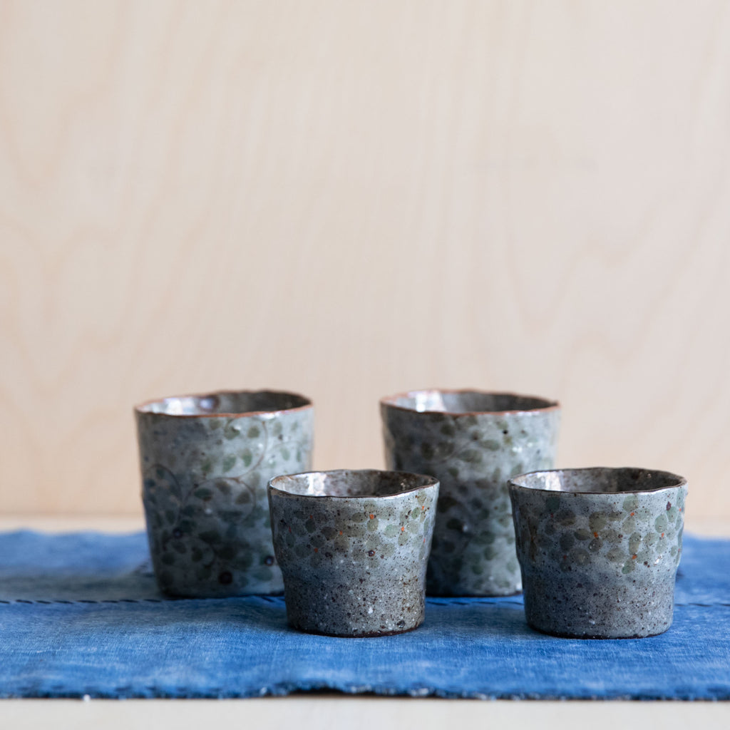 Course Clay Cups with Band of Flowers 02 by Zhang Min