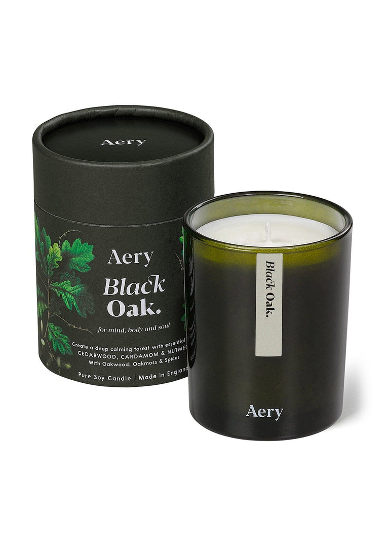 Black Oak Scented Candle - Cedarwood Cardamon and Nutmeg