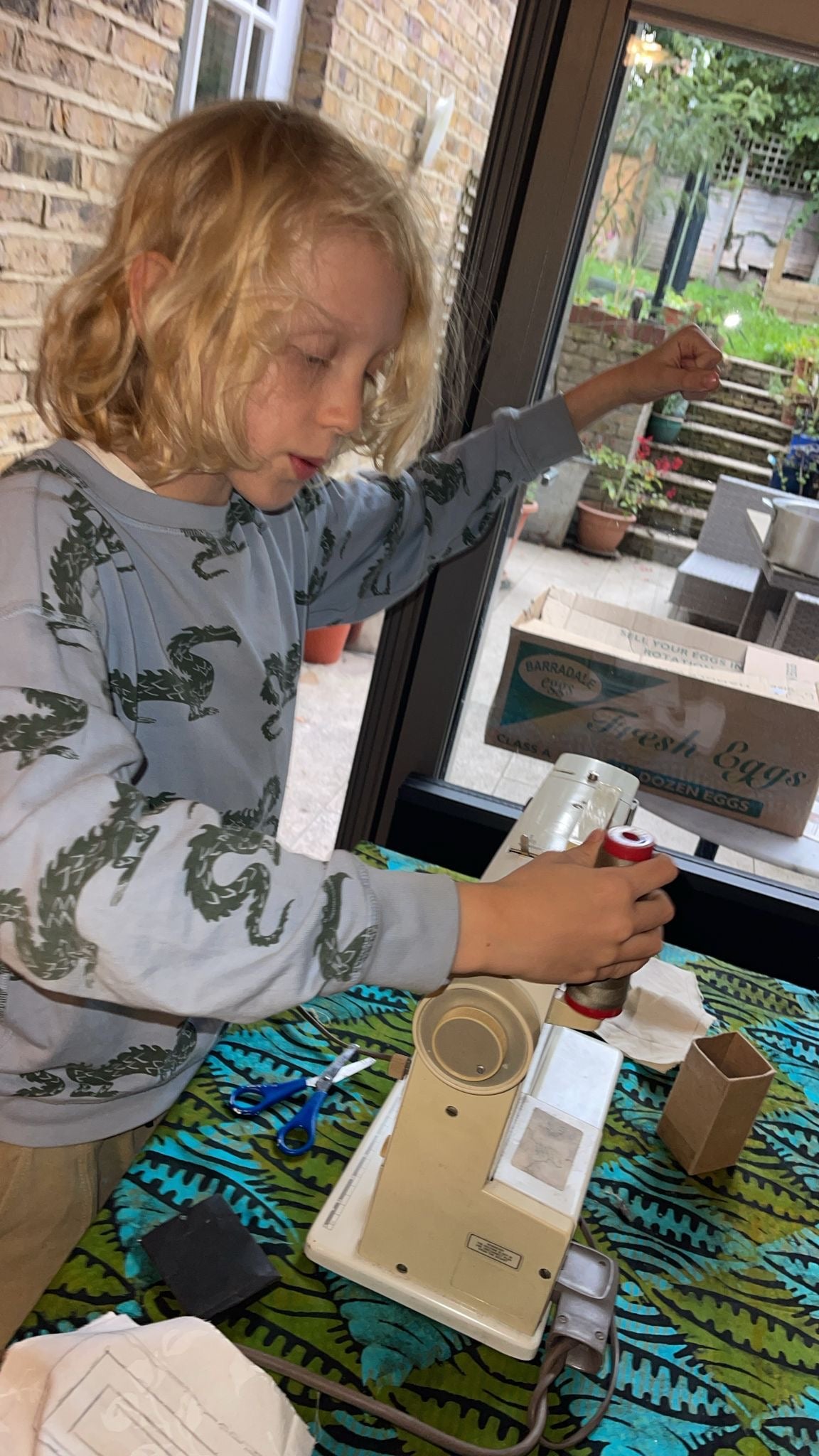 Kids Sewing & Stitch Workshop: Apron & Wall Hanging 5 weeks Course - Rouge