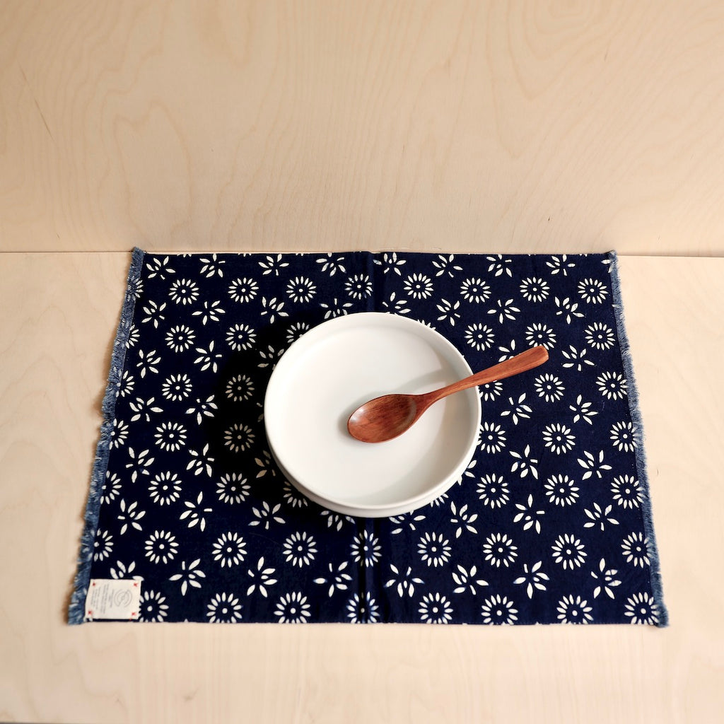Table Place Mat with Indigo Blue & White Floral Patterns