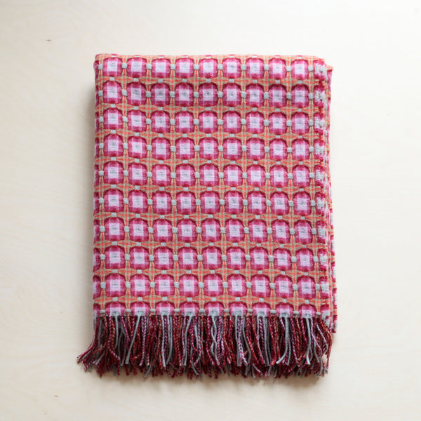 Blankets & Throws - Rouge