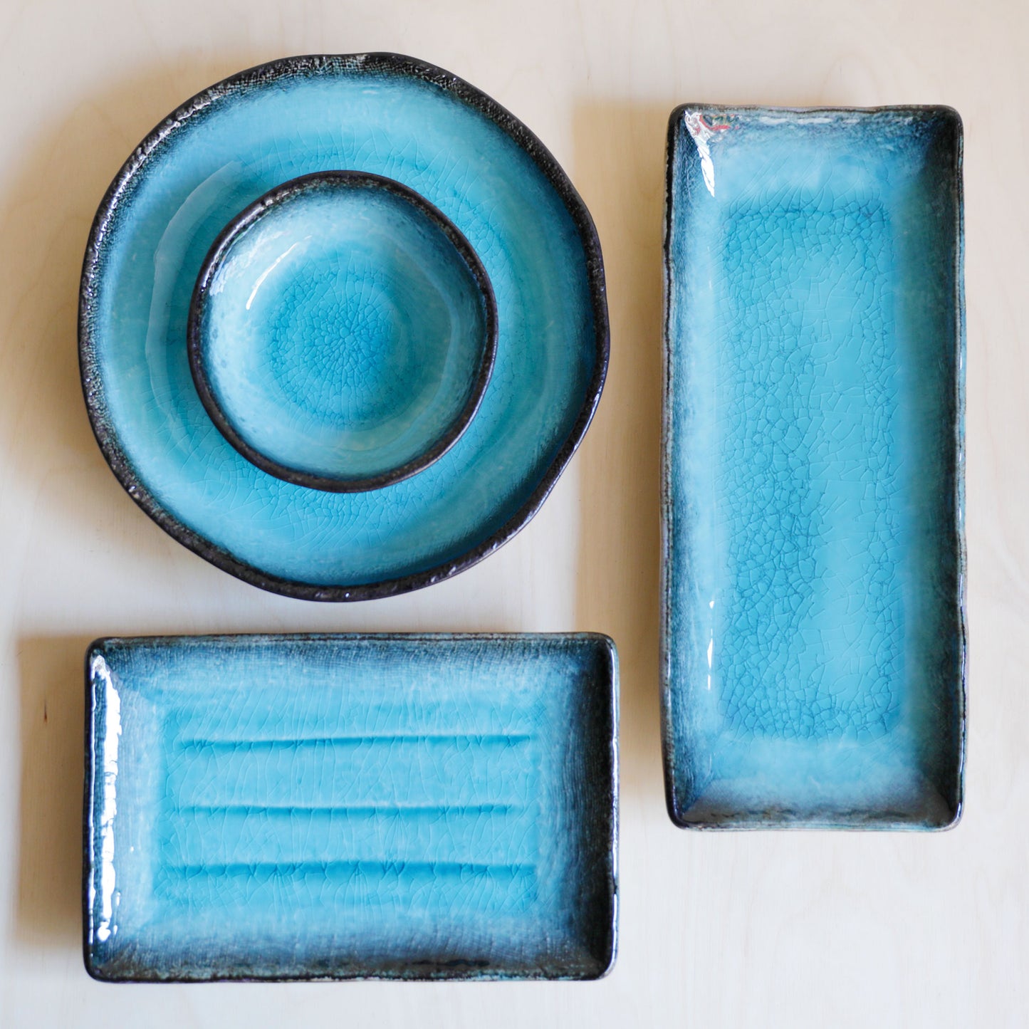 Turquoise Crackle Glass Glaze Dish – Medium - Rouge