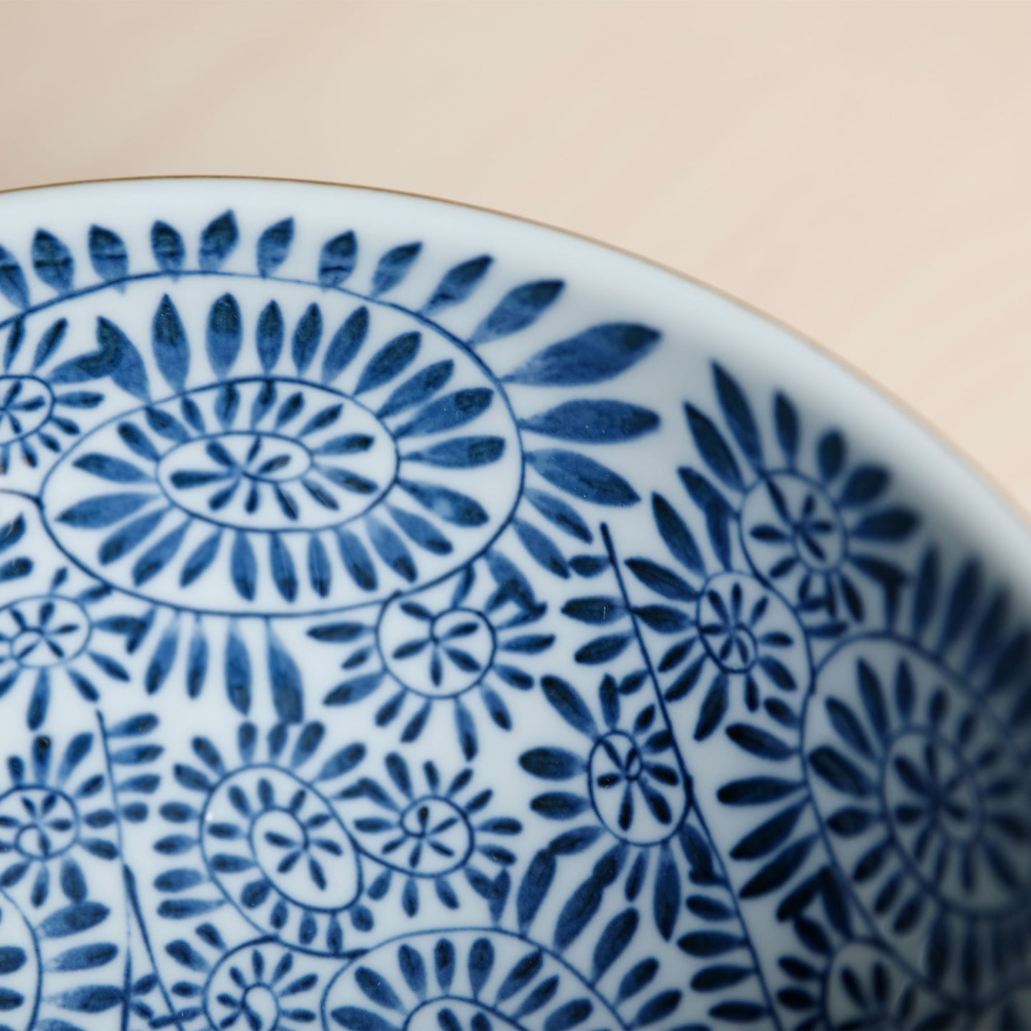 Arabesque Pattern Ceramic Salad Bowl