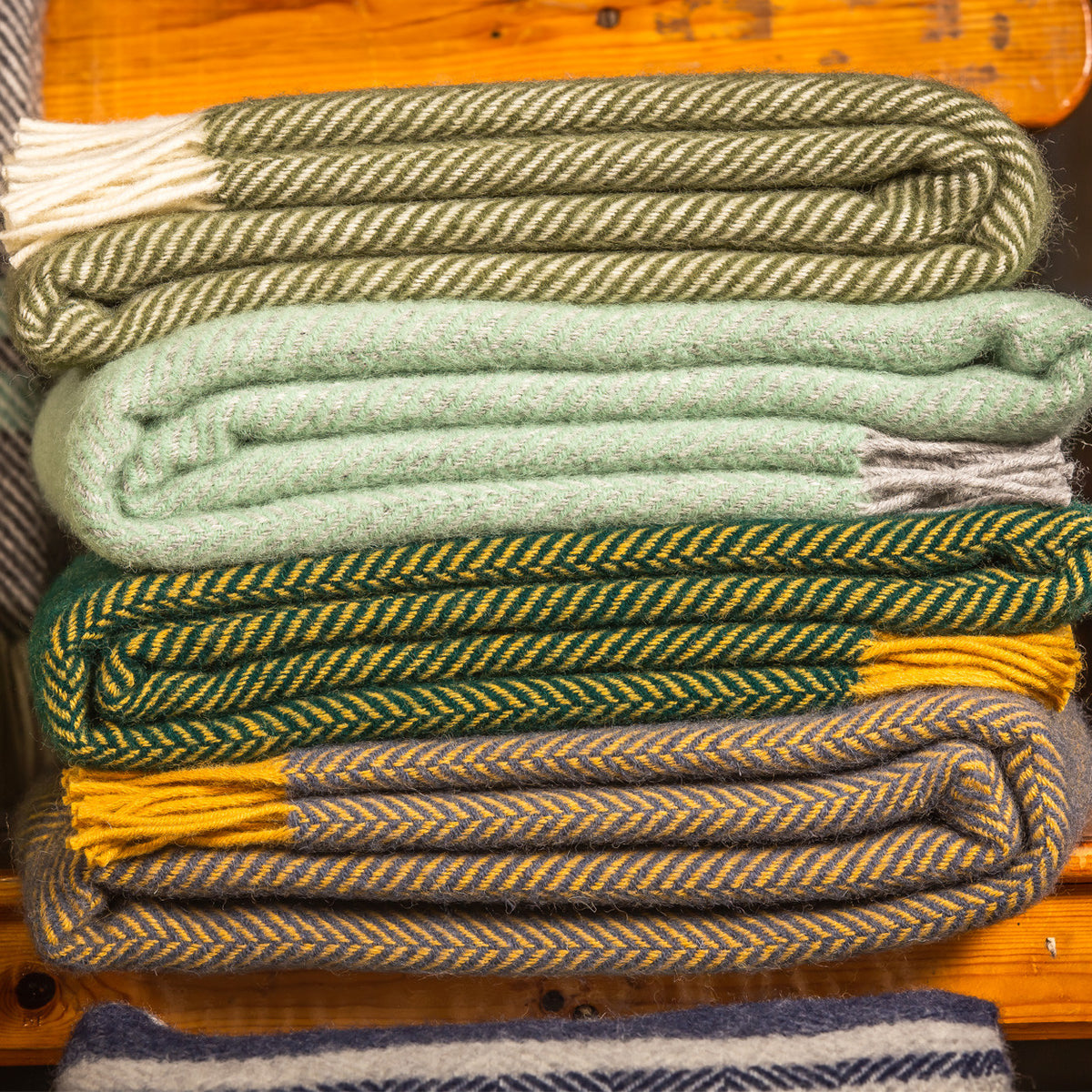 Lifestyle Herringbone Weave Blanket - Navy & Mustard